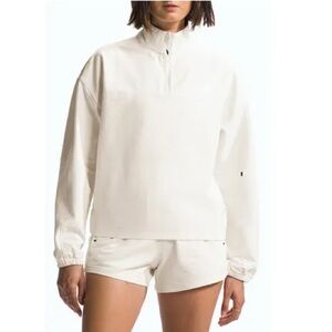 The North Face Tekware Grid Quarter Zip White Women's Sweatshirt.